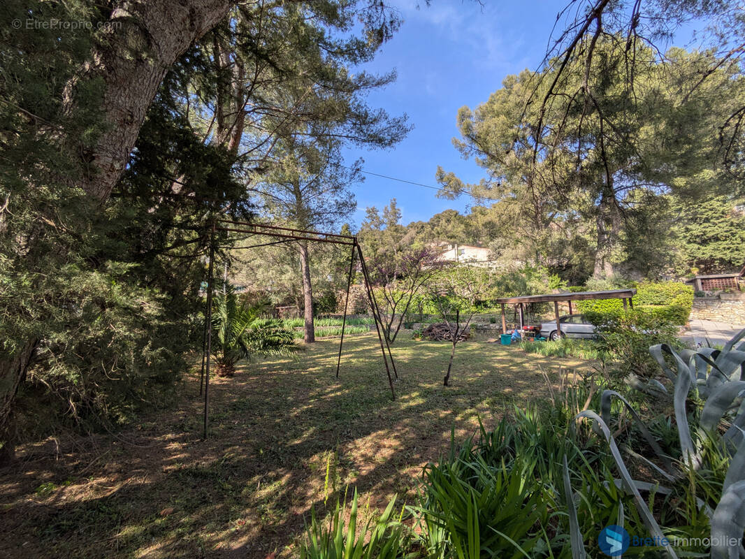 Terrain à TOULON
