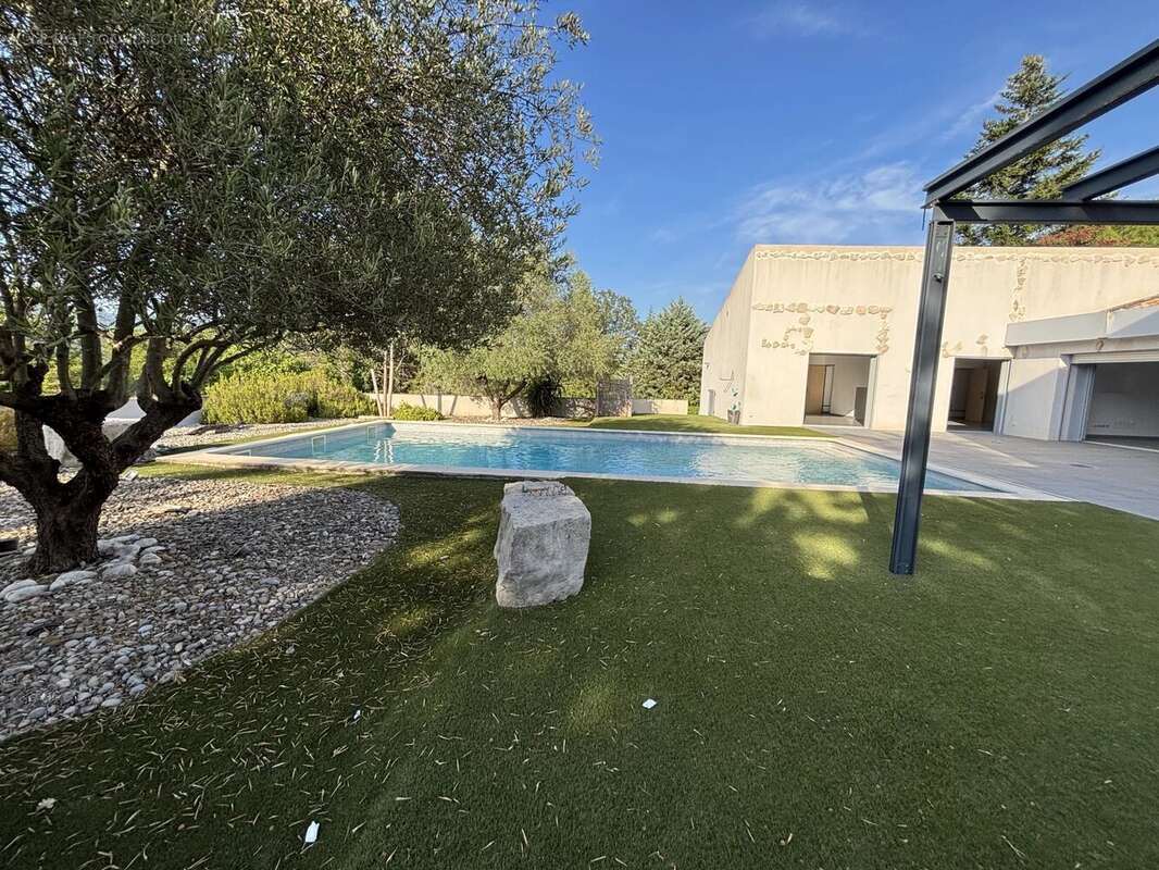 Maison à FIGANIERES