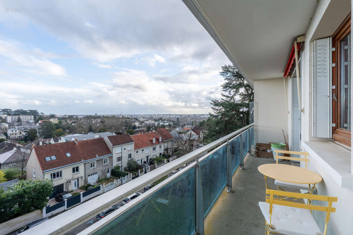 Appartement à SAINT-CYR-SUR-LOIRE