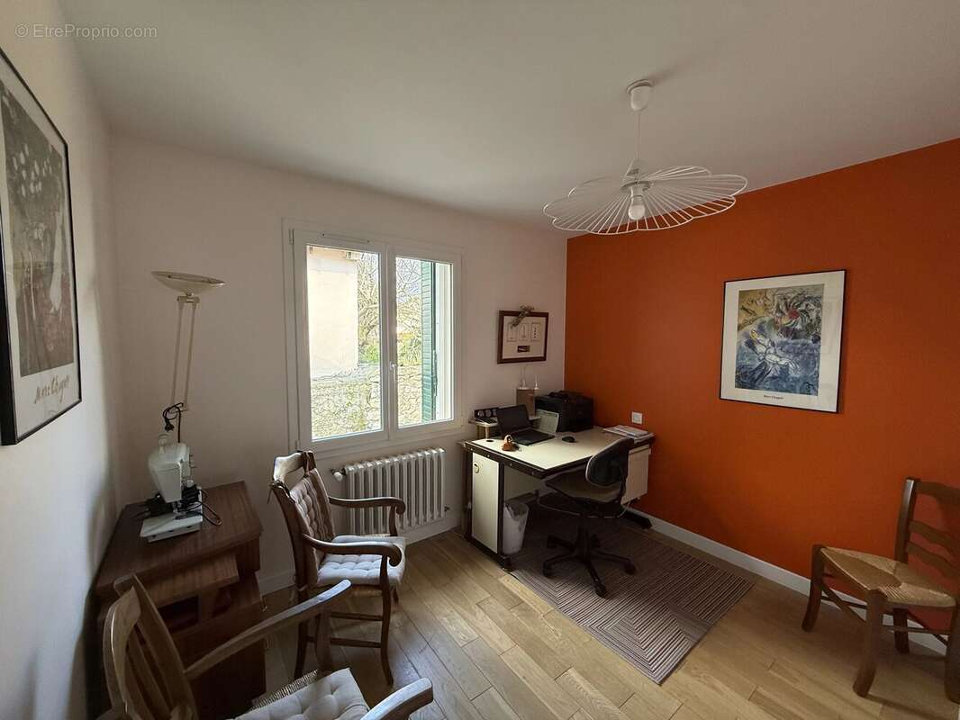 Maison à MONTELIMAR