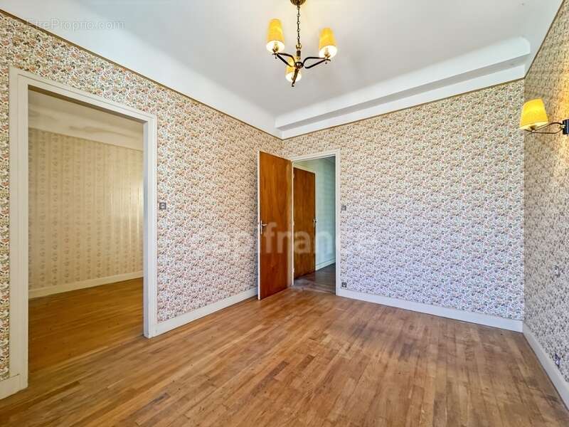 Maison à CHATEAU-CHINON(VILLE)