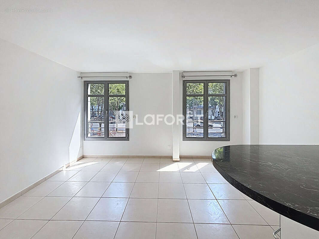 Appartement à MARSEILLE-8E