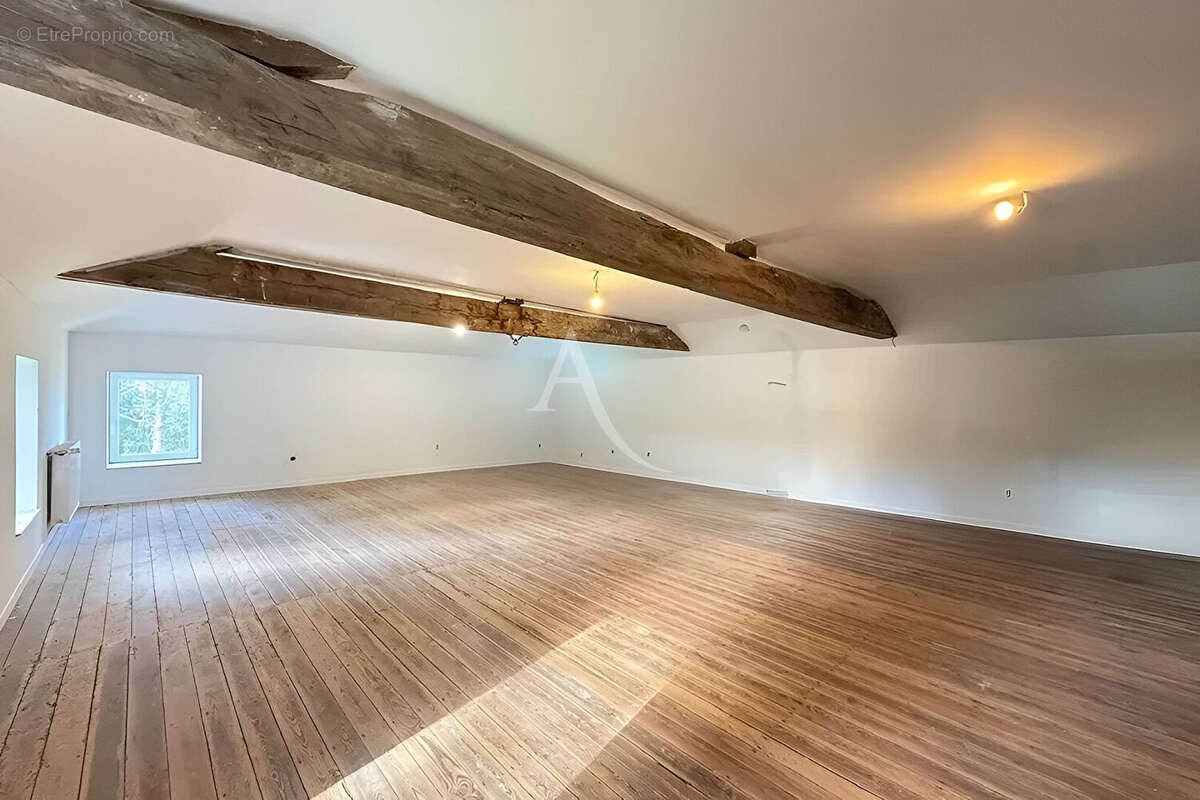 Maison à LA CAILLERE-SAINT-HILAIRE