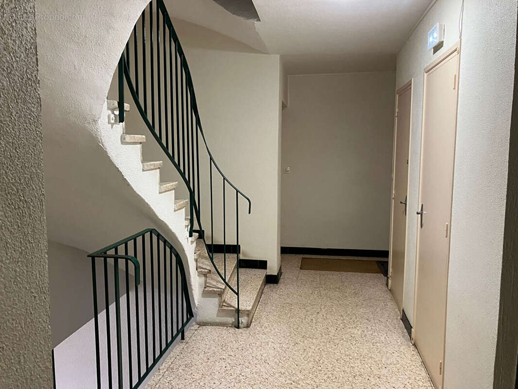 A VENDRE ROANNE EXCLUSIVITE Appartement de 2 pièce(s) 46.12 m2 - photo 12