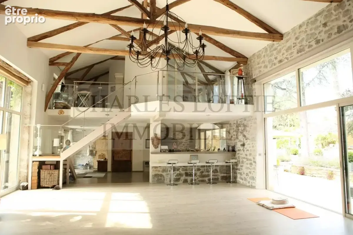 Magnifique propriété de caractère comprenant 2 maisons, piscine et dépendances - photo 9
