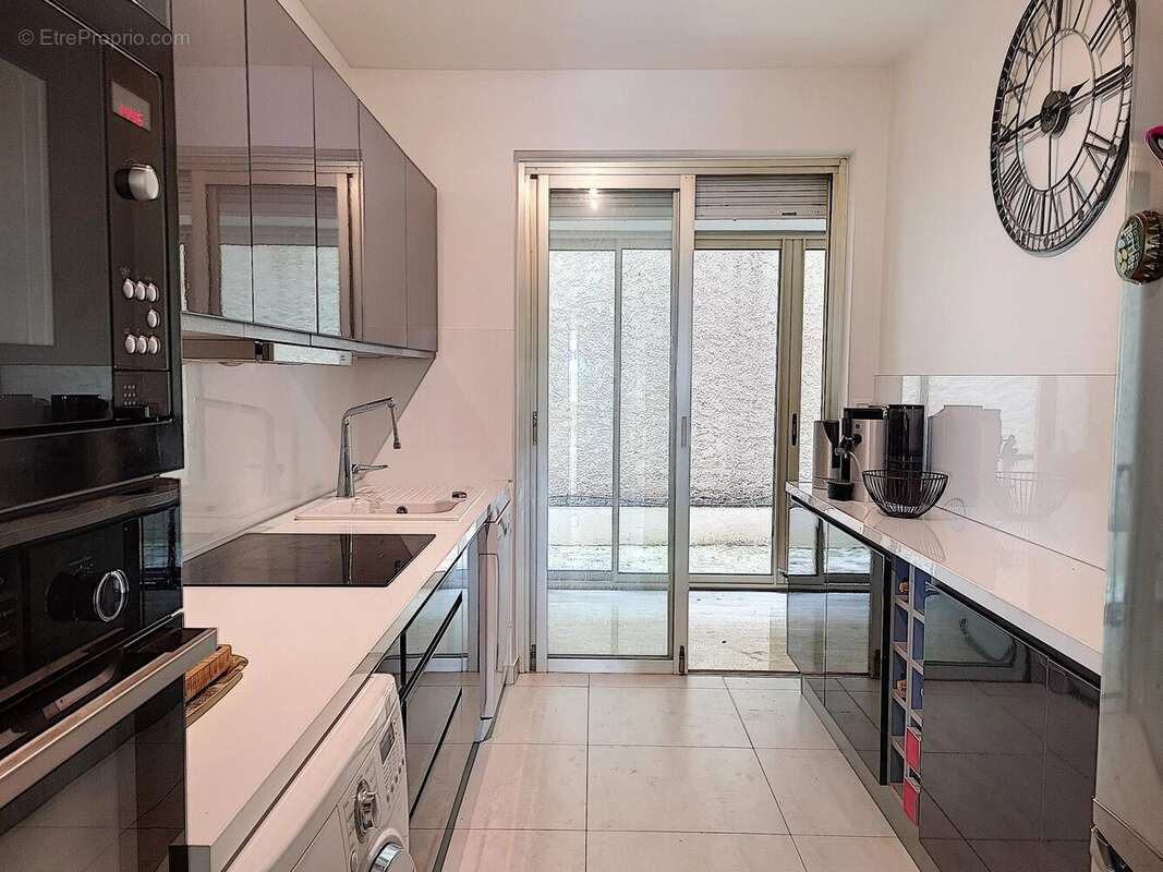 Appartement à LE CANNET