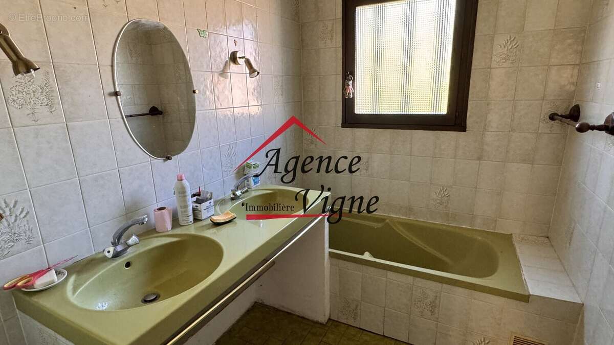 Maison à SAINT-AMBROIX