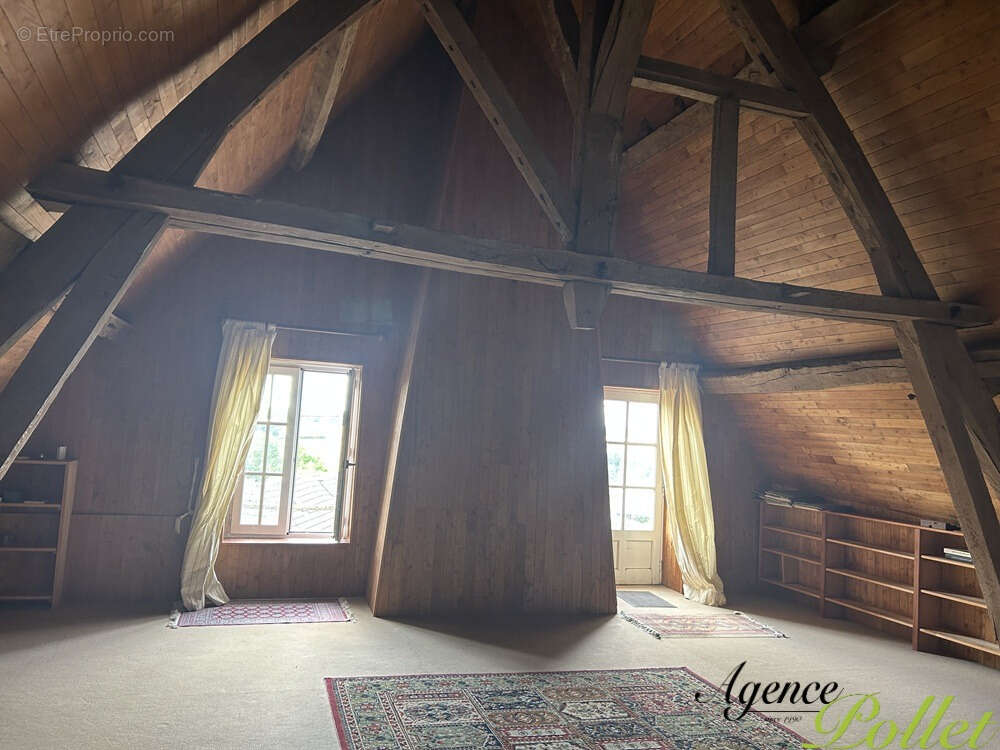 Maison à POILLY-LEZ-GIEN