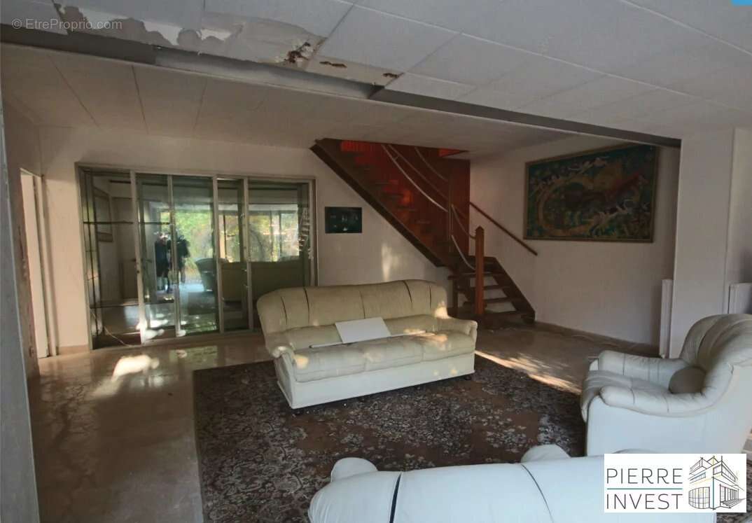 Maison à COURBEVOIE