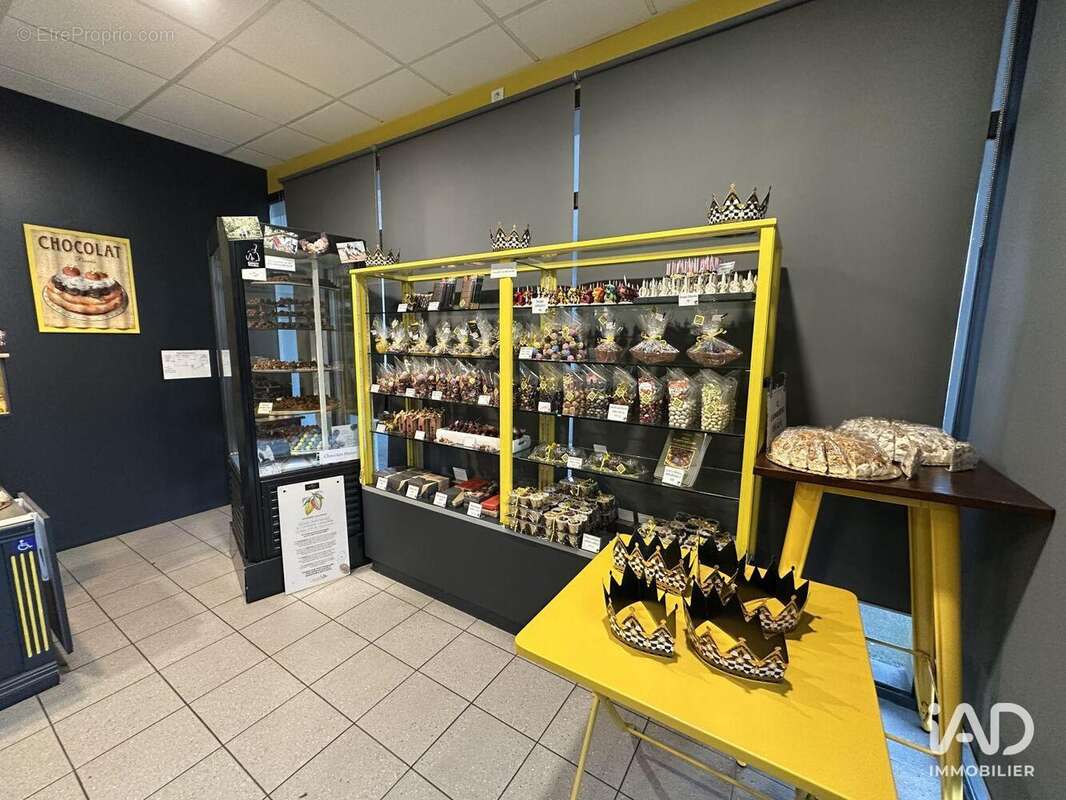 Photo 7 - Commerce à NESMY