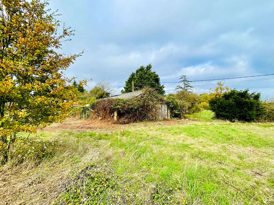 Maison à LAVAUSSEAU