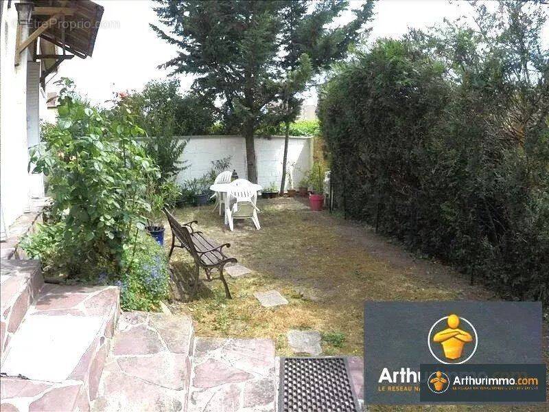 Maison à LIVRY-GARGAN