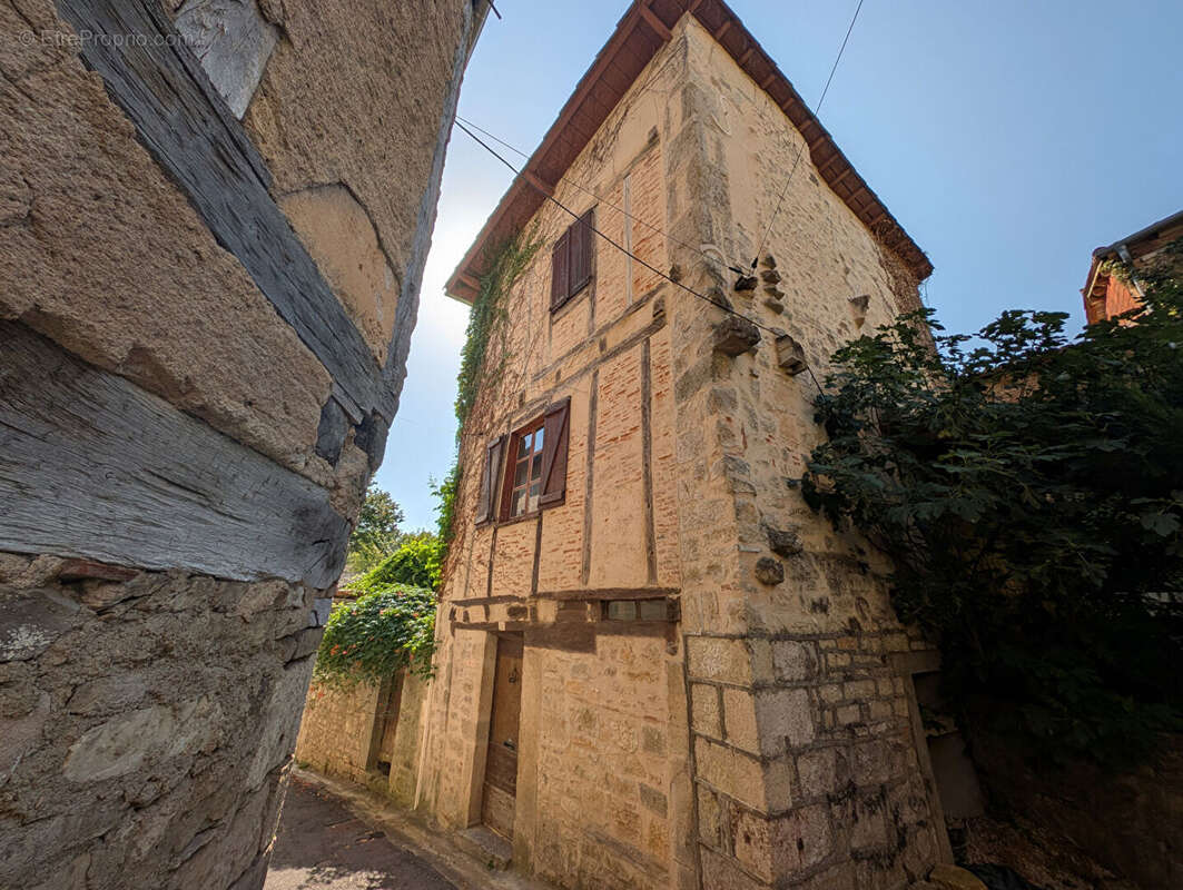 Maison à SAINT-ANTONIN-NOBLE-VAL