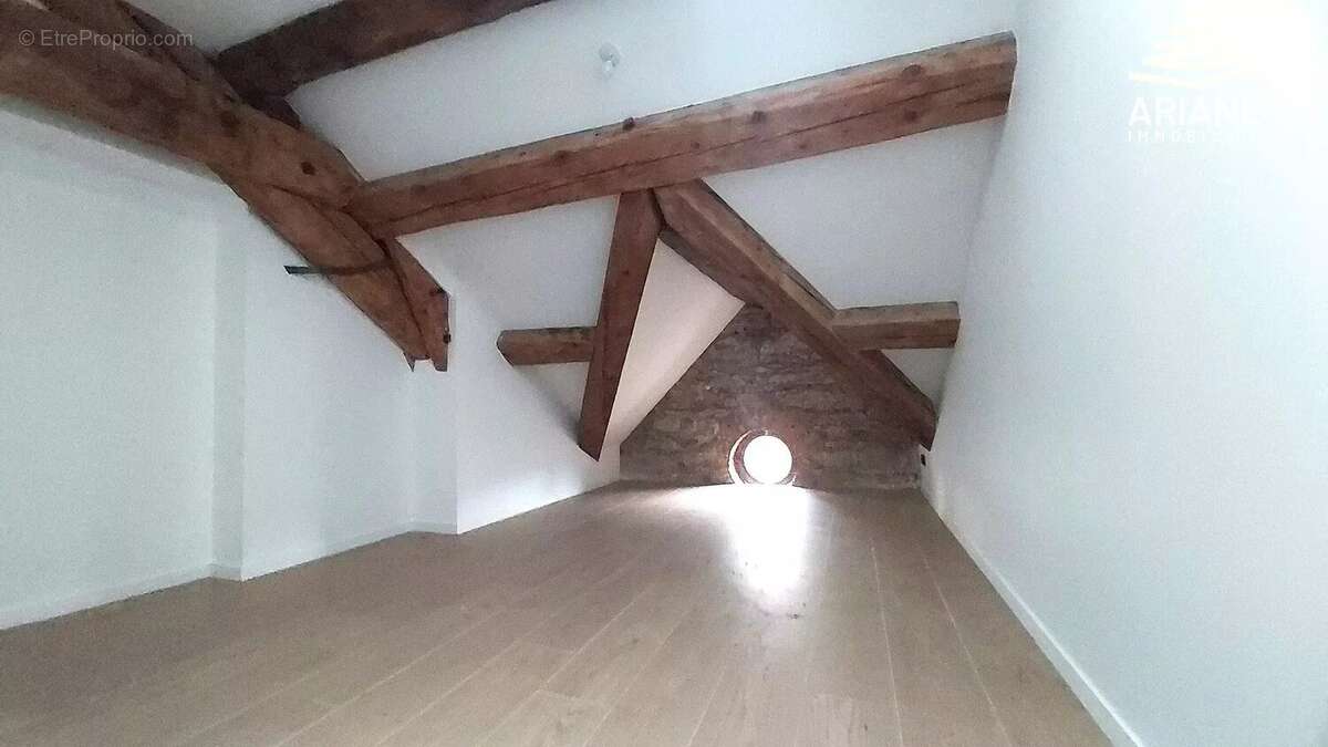 Appartement à VOURLES