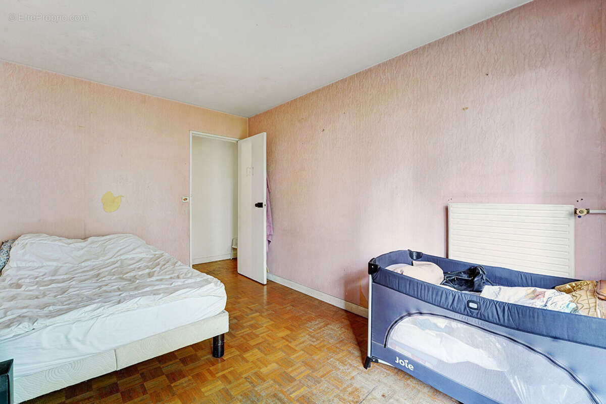 Appartement à PARIS-19E