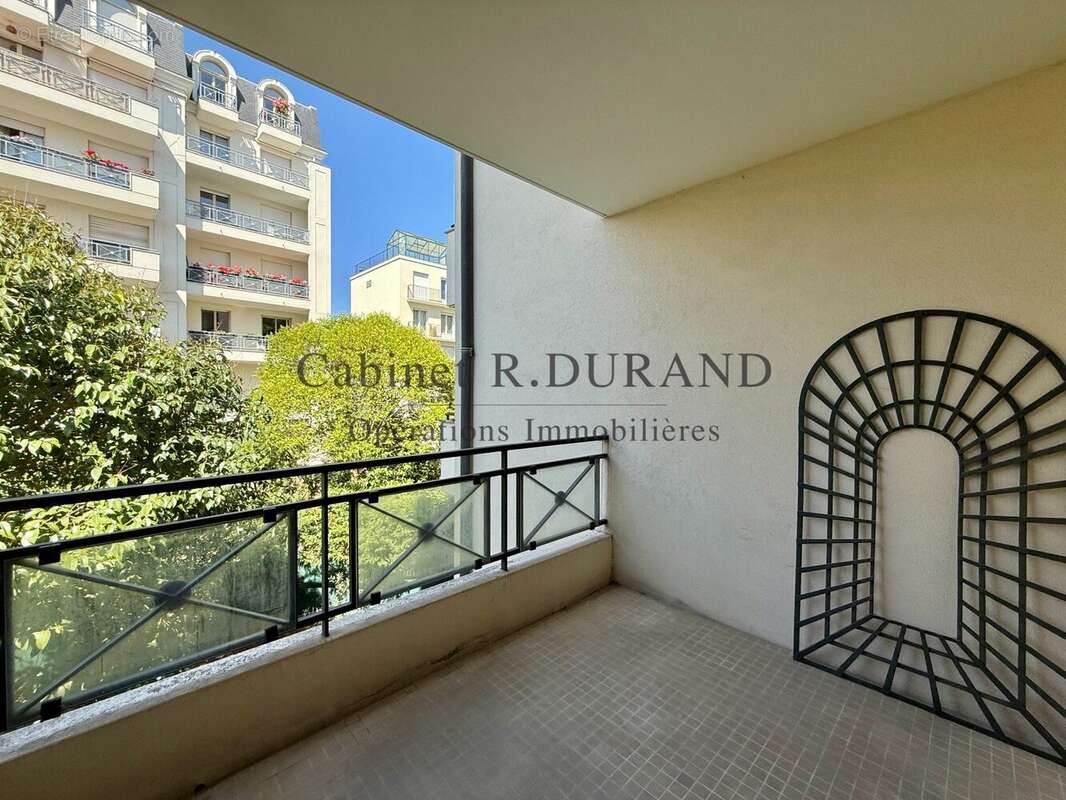 Appartement 117 m² à La Garenne-Colombes  - photo 4