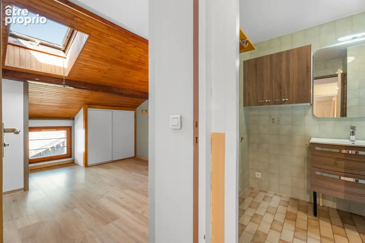 À vendre - appartement 45,78 m2 habitables   garage & grande cave   à 2 km de plagne montalbert - photo 4