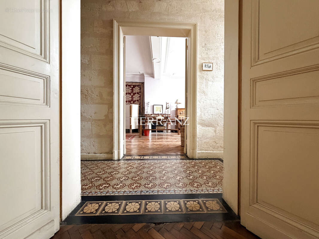 Bordeaux Chartrons Maison bourgeoise 381m2 6 chambres Jardin 420m2 - photo 5