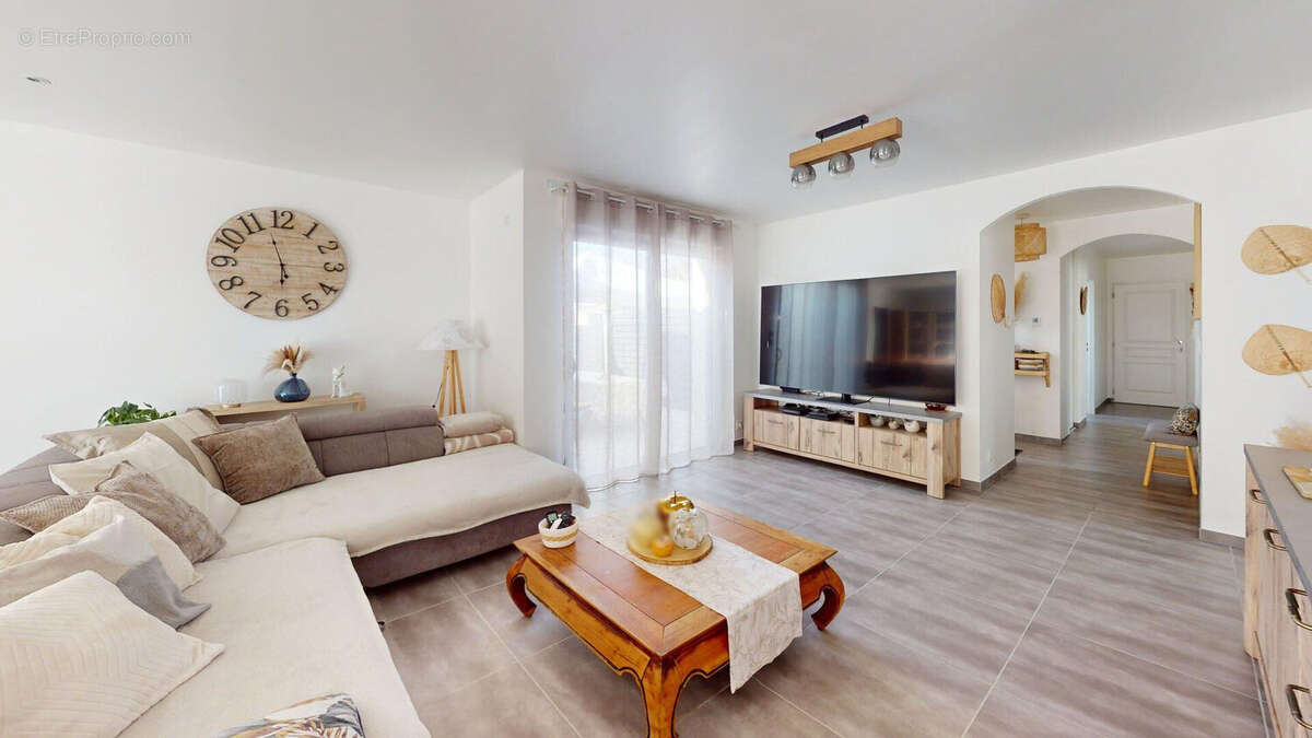 Maison à VAUX-SUR-MER