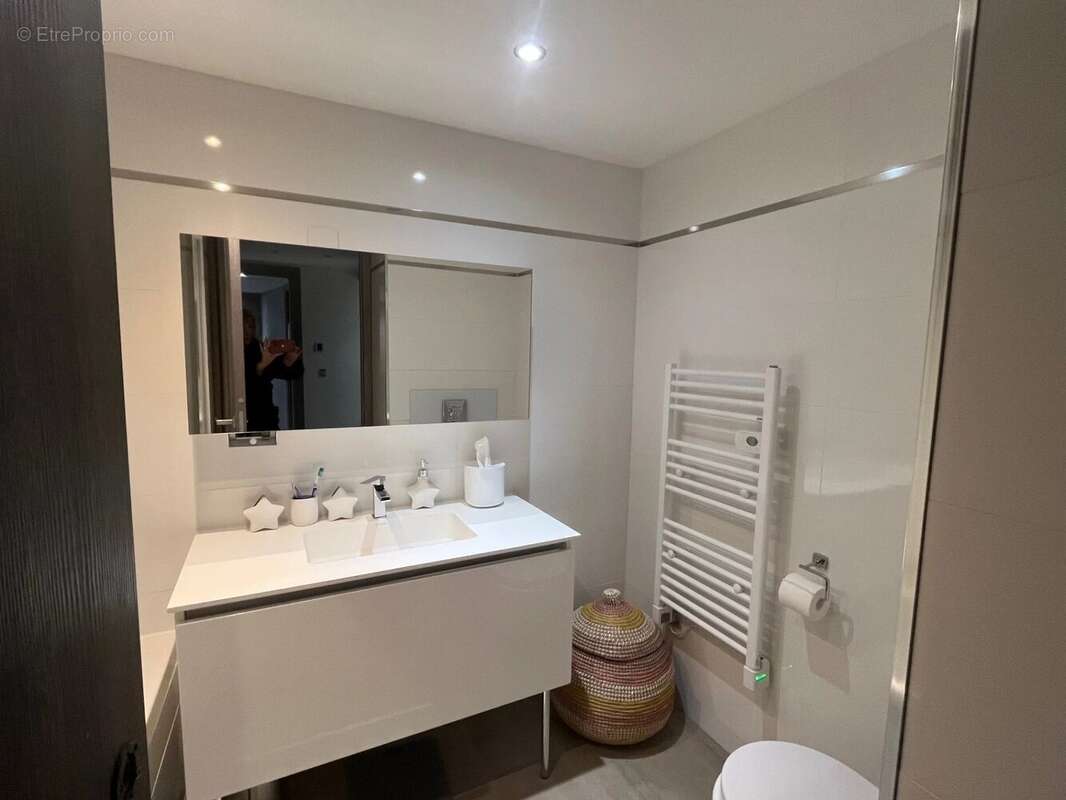 Appartement à MANDELIEU-LA-NAPOULE