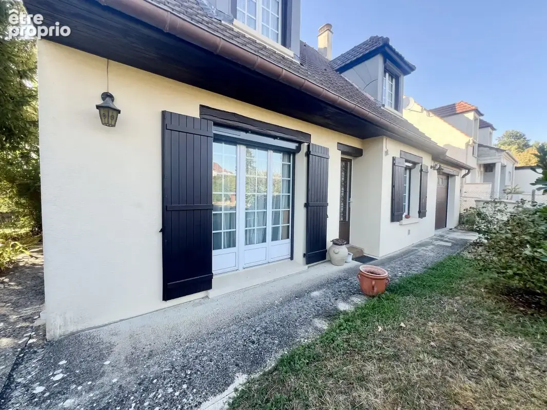 Maison 5 pièces 125 m² à vendre à Coupvray (77700) - photo 3