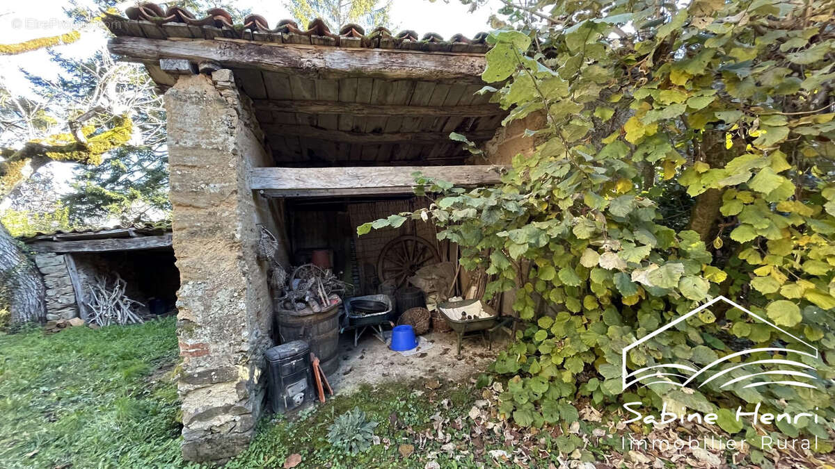 Maison à MIRANDOL-BOURGNOUNAC