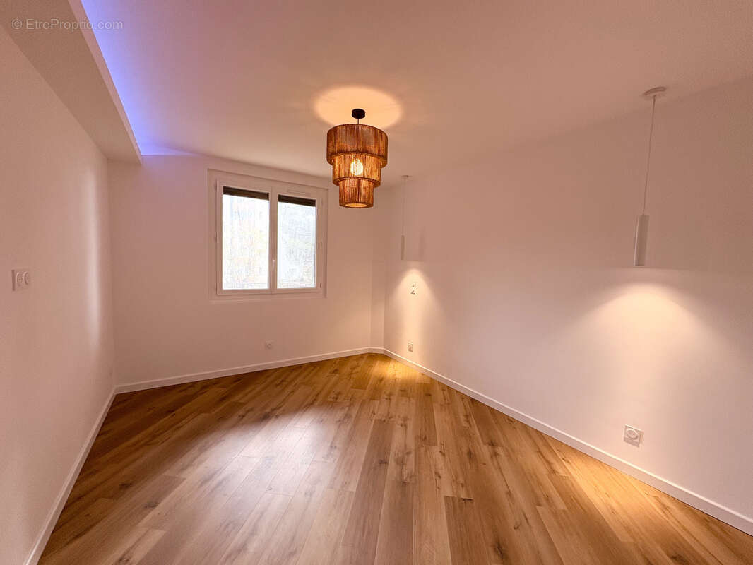 Appartement à SIX-FOURS-LES-PLAGES