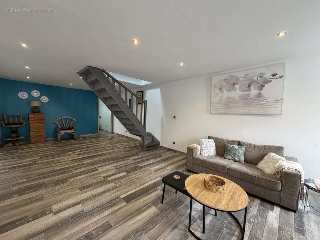Maison 133 m² à Oisy-Le-Verger  - photo 6