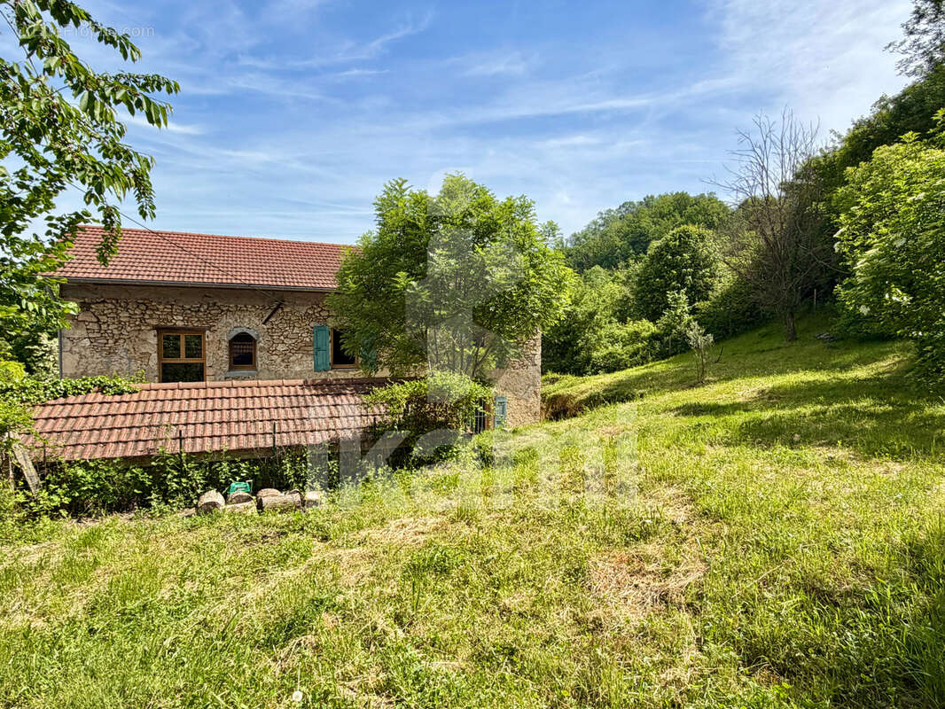 Maison à SAINT-JUST-DE-CLAIX