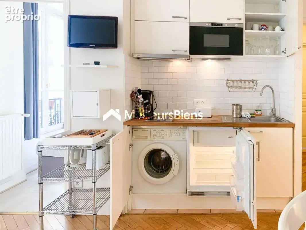 Paris 8e – Saint-Augustin : studio sur cour avec coin nuit indépendant, ascenseur - photo 6