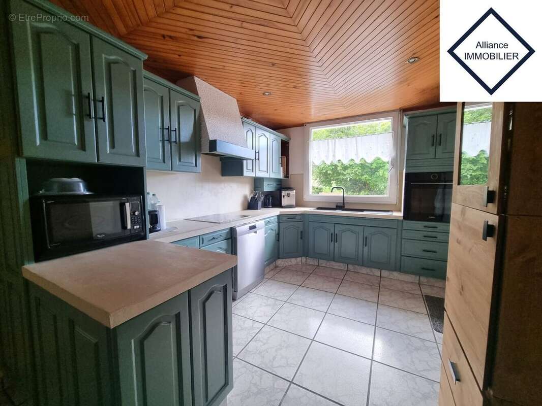 Maison à MONTAUBAN-DE-BRETAGNE