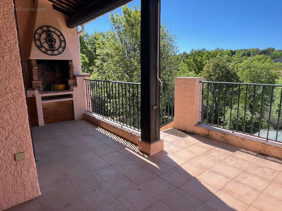 Maison à SAINT-VALLIER-DE-THIEY