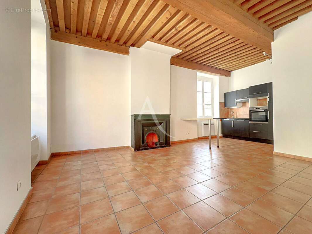 Appartement Lyon 2 pièces 44 m2 sur Croix Rousse - photo 2