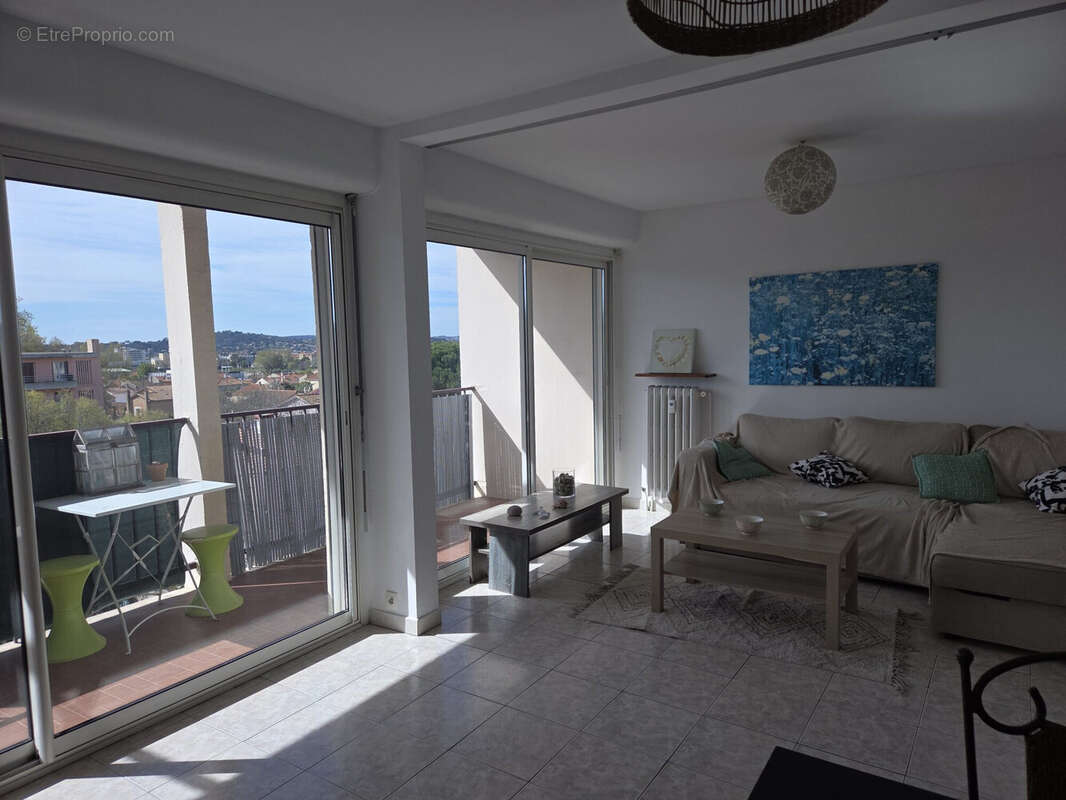 Appartement à LA VALETTE-DU-VAR