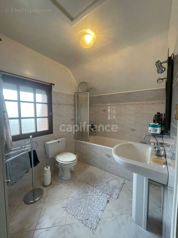 Maison à LE PETIT-QUEVILLY