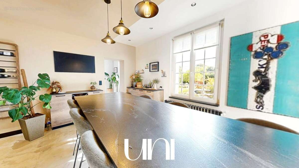 Maison 7 pièces de 230m² avec gîte indépendant - BAYEUX - photo 19