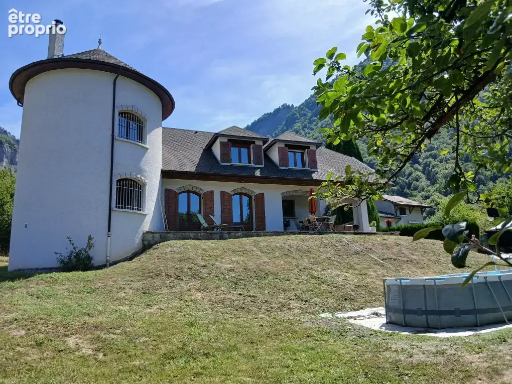 ST MARTIN /LA CHAMBRE : Belle maison d'architecte 201 m2 habitable sur 3750 m2 de terrain paysagé - photo 2