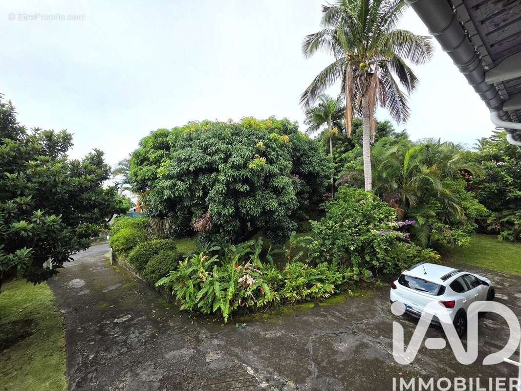 Photo 2 - Maison à SAINT-DENIS