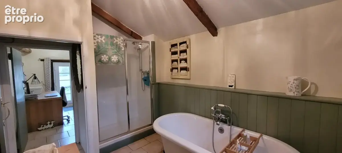Charmant corps de ferme rénové avec gîtes, piscine et dépend - photo 11