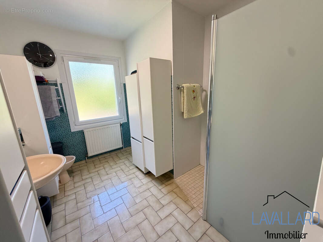 Maison 92 m² à Bussy-Les-Daours  - photo 9