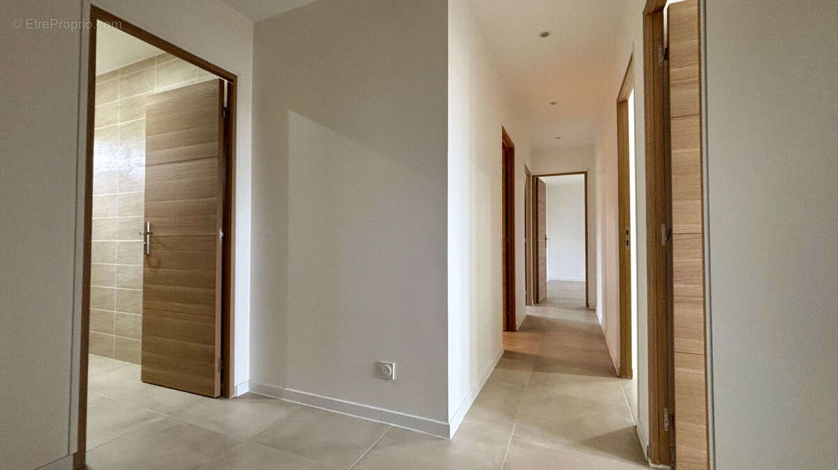 Maison à CORBEIL-ESSONNES