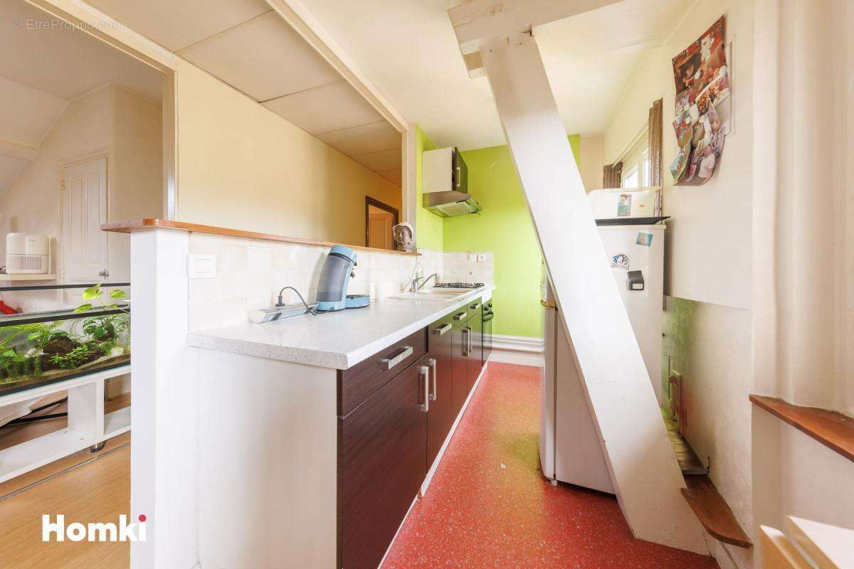 À VENDRE – Appartement T1 de 47 m² (43 m² loi Carrez) – Hyper centre Clermont-Ferrand – Quartier Jardin Lecoq - photo 6