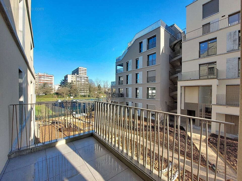 Appartement à RILLIEUX-LA-PAPE