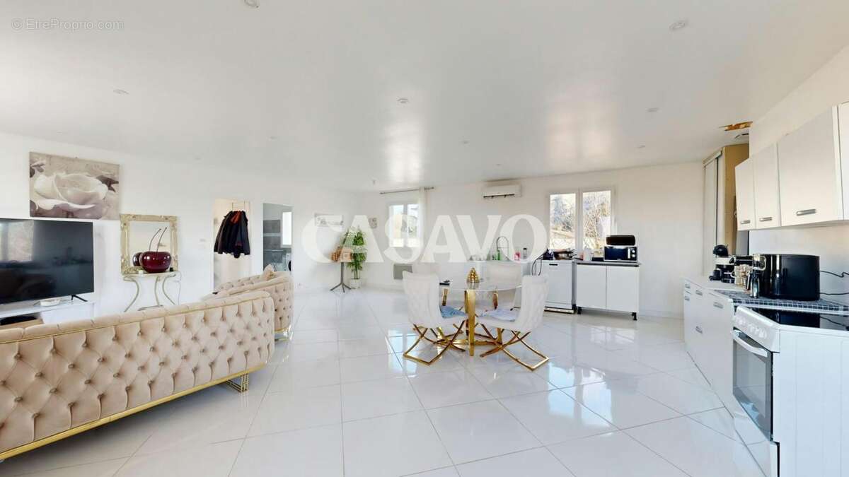 Vente Maison 10 pièces de 231m² - 84300 Taillades - photo 29