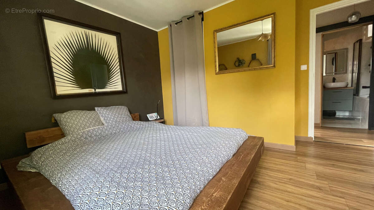 Appartement à TASSIN-LA-DEMI-LUNE