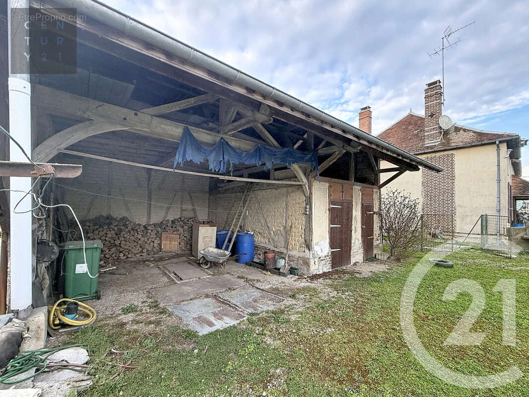 Maison à VILLECHETIF