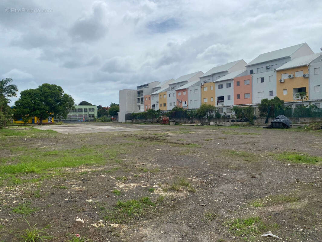 À vendre   Terrain avec projet de construction validé   Dugazon, Les Abymes - photo 2