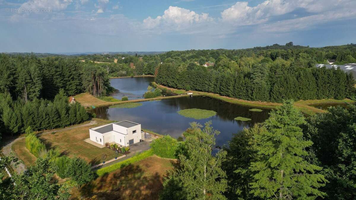 Maison 170 m² à Brive-La-Gaillarde  - photo 4