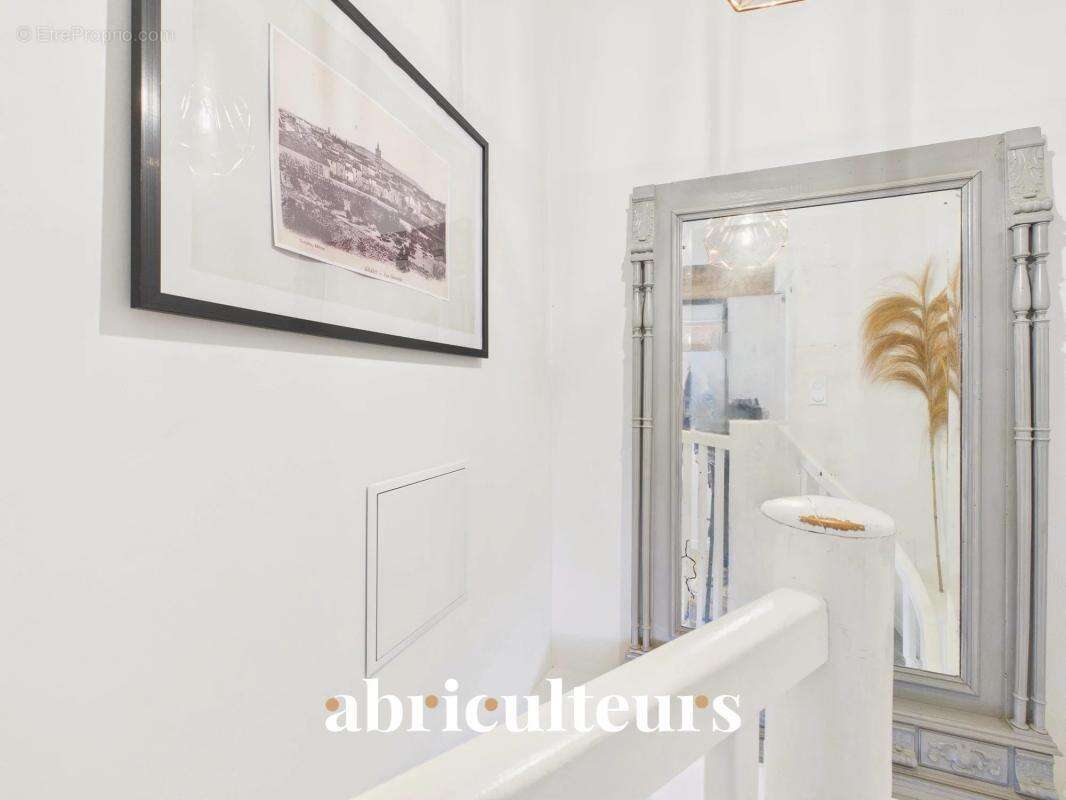 GRANS (13450) - Maison de village T4 rénovée - photo 6