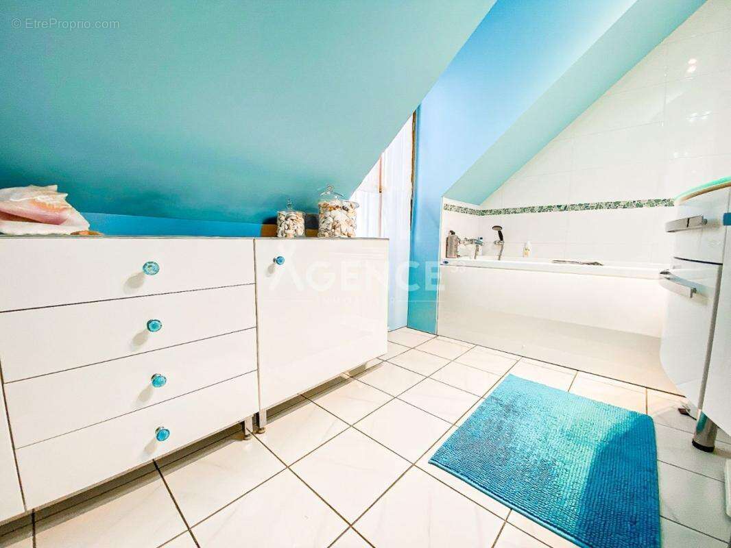 Maison à LONGUENESSE